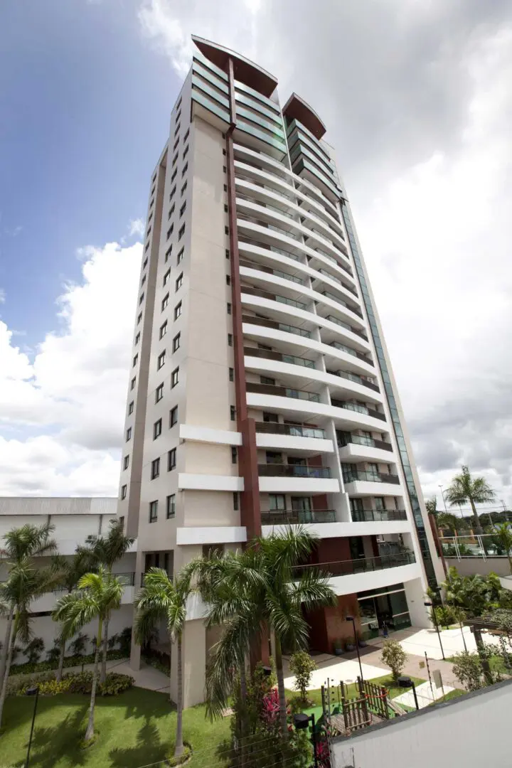 cristal-engenharia-residencial-thiago-de-mello-fachada-1