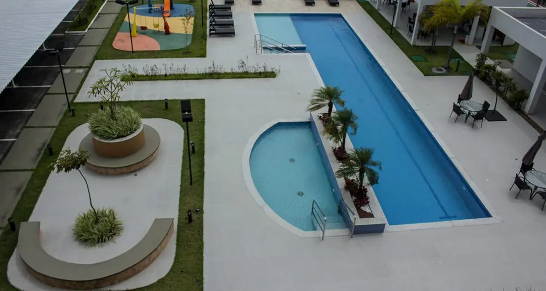 liberty-residencial-unipar-piscina-aerea